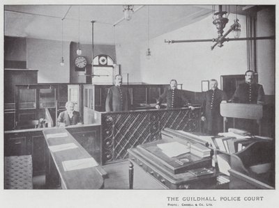Das Polizeigericht der Guildhall von English Photographer
