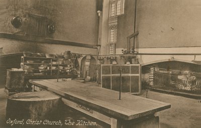 The Kitchen, Christ Church, Oxford. 1913-ban feladott képeslap. alkotó: English Photographer
