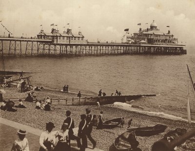 A móló alkotó: English Photographer