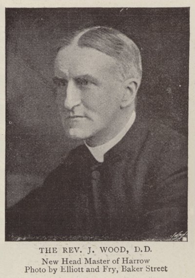 J Wood tiszteletes, DD alkotó: English Photographer