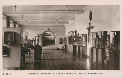 A Victoria and Albert Museum, South Kensington, London alkotó: English Photographer