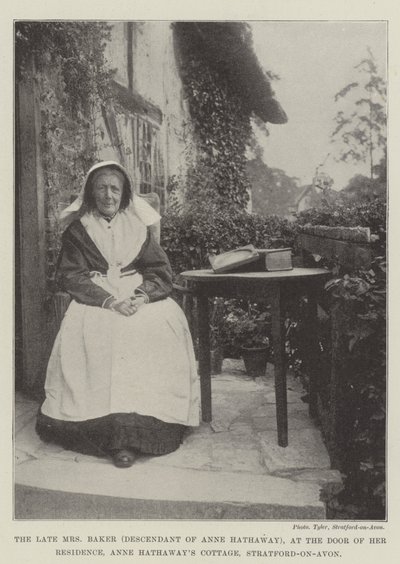 A néhai Mrs Baker (Anne Hathaway leszármazottja), a Stratford-on-Avon állambeli Anne Hathaways Cottage ajtajában alkotó: English Photographer