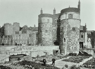 Tower of London, Tower Hill: a beauchamp és a Byward Towers, 1895 alkotó: English Photographer