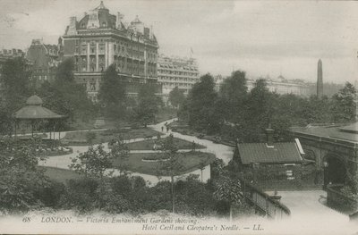 Victoria Embankment Gardens, a Hotel Cecil és a Cleopatras Needle bemutatásával, London alkotó: English Photographer