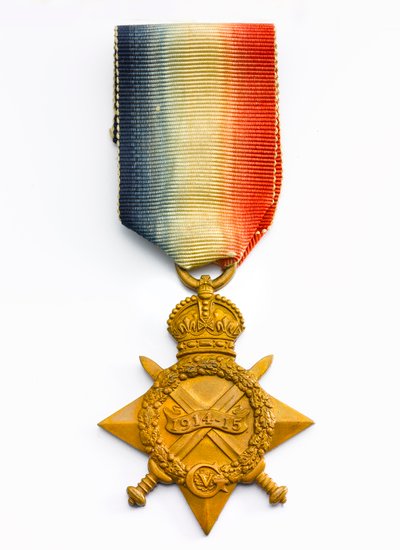 1914–1915 Csillag, 1918 körül (bronz selyemszalaggal) alkotó: English School