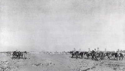 A 14. huszárokból álló járőr R.W. Hewitt DSO alezredes parancsnokkal közeledik, hogy Törökországot feladják Kazimain feladásakor, 1917. március 11., közzétéve 1918 körül (photolitho) alkotó: English School