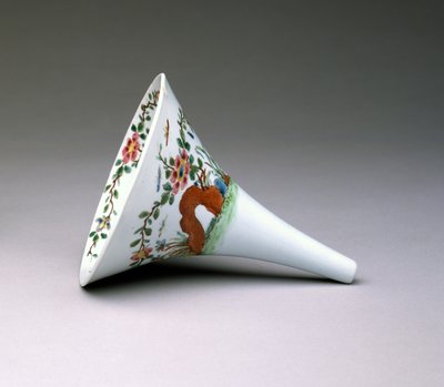 Famille Rose Bortölcsér, Worcester Porcelán, 1753-55 (zománcozott porcelán) alkotó: English School