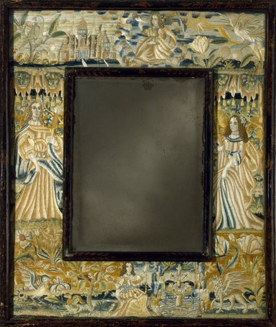 Tükör emelt munkás hímzéssel, c. 1650-1700 (gyöngyök, fém szegély, csipke, selyem, len, fa, üveg) alkotó: English School