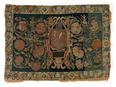 Gobelin hosszú párnahuzat, amely Walter Jones és felesége, Eleanor Pope karját ábrázolja, valószínűleg az angliai Sheldonban készült, 1600 után (gyapjú) alkotó: English School