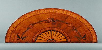 Demi-Lune asztal teteje, 1775 körül (berakásos nyúlfa és szaténfa) (lásd még: 222396) alkotó: English School