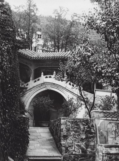 Peking, Si shan, Shih tze wo, Chihli, kolostorkert a Nyugati-hegységben (fekete-fehér fénykép) alkotó: Ernst Boerschmann
