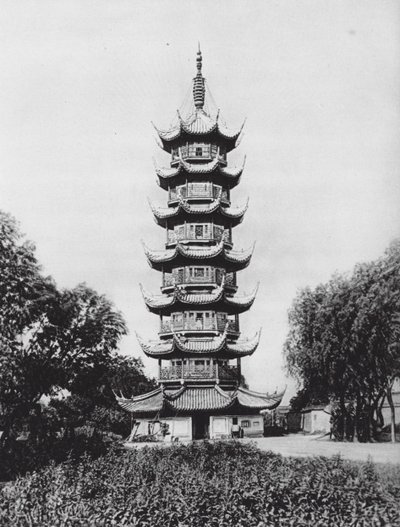 Sanghaj, Lung hua ta, Kiangsu, Sárkány szépségének pagodája (fekete-fehér fénykép) alkotó: Ernst Boerschmann
