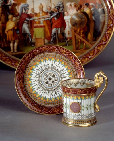 Porcelán csésze és csészealj csokoládéból. Megvalósította Etienne Charles Leguay (1762-1846) 1835 Sevres, porcelángyár alkotó: Etienne Charles Leguay