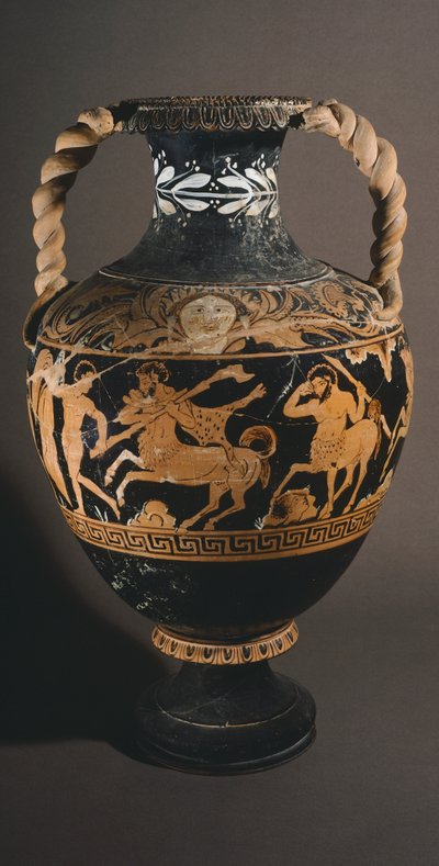 Amfora a Kentauromachy festőjétől. Piros alakos kerámia Poranoból (Umbria). Az etruszk civilizáció. Kr.e. 4. század. alkotó: Etruscan