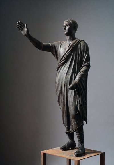 Aule Metele (A szónok), római szónok - etruszk bronzszobor, magasság: 179 cm, kb. i.e. 90-70, Pila, Olaszország - Etruszk civilizáció: "" A perugiai Aulus Metellus magisztrátus azt mondja, hogy a beszélő vagy az arringatore"" ” Bronz szobor alkotó: Etruscan