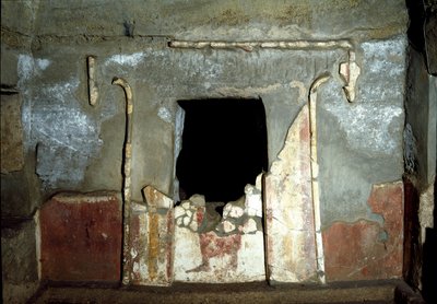 Etruszk civilizáció: Francois sírjának bejárata Ponte Rotto nekropoliszában, Kr. e. 4. század. Vulci, Olaszország alkotó: Etruscan