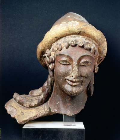 Hermész pilót viselő feje, a veii Portonaccio templomból, ie 510-500 (polikróm terrakotta) alkotó: Etruscan