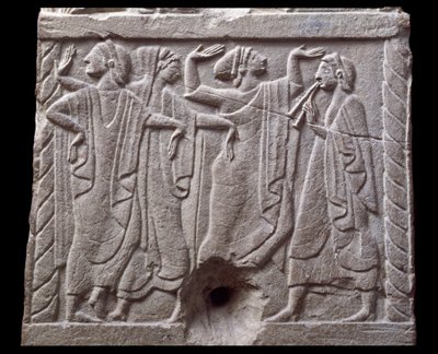 Dombormű táncosokkal egy márvány mérföldkőről Chiusiban, Olaszországban, Kr.e. 6. században alkotó: Etruscan Etruscan