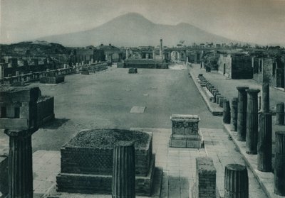 Kilátás a fórumra a Vezúvdal a távolban, Pompeii, Olaszország, 1927 alkotó: Eugen Poppel