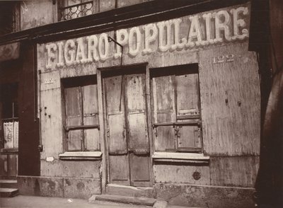 Le Figaro populaire, 122 Boulevard de la Villette (borbélyüzlet homlokzata, 122 Boulevard de la Villette) alkotó: Eugène Atget