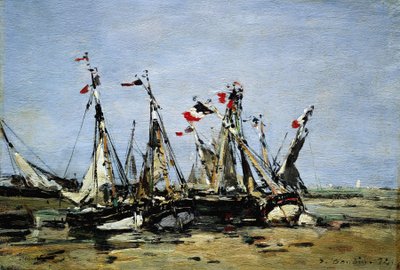 Trouville (Franciaország), várakozás a dagályra, halászhajók a parton, francia zászlókkal díszítve, az 1789-es francia forradalomra emlékezve. alkotó: Eugene Louis Boudin