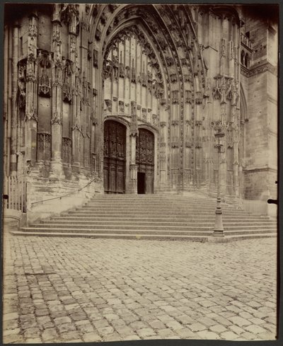 Beauvais, Katedrális kapu alkotó: Eugène Atget
