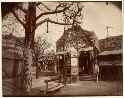 Fête Vaugirard (utcai vásár és kioszk) alkotó: Eugène Atget