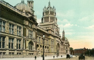 A Victoria and Albert Múzeum, 1900-as évek. alkotó: Eyre and Spottiswoode