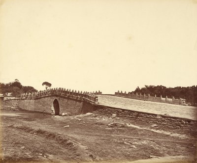 Pa-lu-csian hídja, a kínai császári csapatokkal folytatott harc színhelye Pekin közelében, 1860. szeptember 21. alkotó: Felice Beato