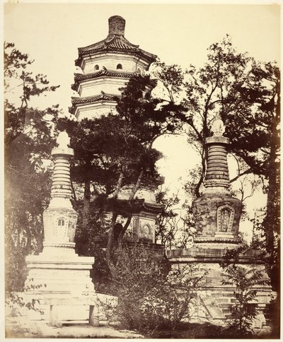 [Pagoda a dombon, - Nyári Palota, Yuen-Ming-Yuen, Peking] alkotó: Felice Beato