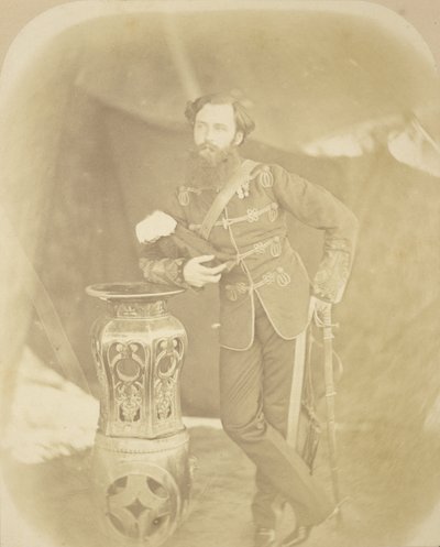 Henry Hope Crealock ezredes, helyettes asszisztens, főadjutáns portréja alkotó: Felice Beato