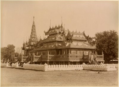 A Nan-U Human-Se, Shwe-Kyaung Mandalay palotájában, Burmában, 19. század vége (albumnyomat) alkotó: Felice Beato