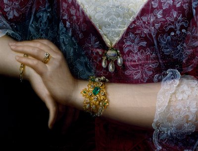 Opulich Anna portréja, medál és karkötő részlete alkotó: Felice Schiavoni