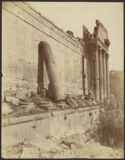 Baalbek, ferde oszlop alkotó: Félix Bonfils