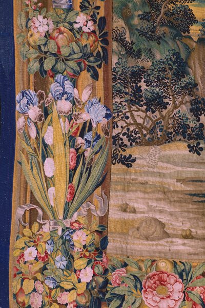 Flamand kárpit. Az Apokalipszis sorozat: Szent Mihály legyőzi a sárkányt. Atelier Willem Dermoyen, Brüsszel. Körülbelül 1553-1555. Részlet. alkotó: Flemish School