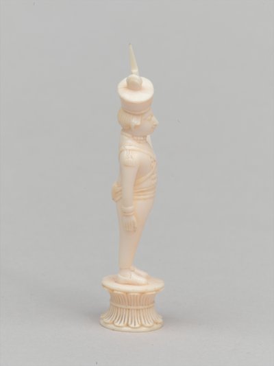 Fehér gyalog, sakkfigura, India, 1820 körül alkotó: Flora Macdonald Reid