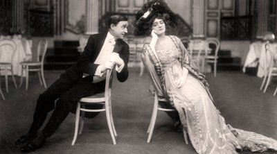 Lily Elsie és Joseph Coyne a Vidám özvegyben, 1907. alkotó: Foulsham and Banfield