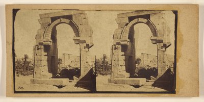 [Römischer Bogen auf der Insel Biggs.] alkotó: Francis Frith