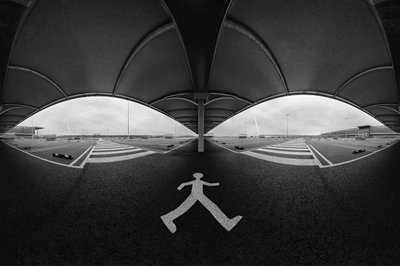 Monokróm parkoló perspektíva alkotó: Francois Casanova