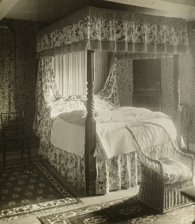 Kelmscott Manor: Bed Wm. Morris született alkotó: Frederick H. Evans
