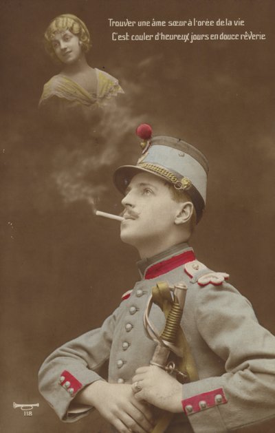 Egy fiatal katona a szerelméről álmodozik (színezett fotó) alkotó: French Photographer