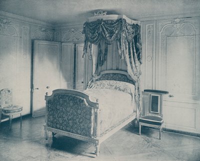 Marie Antoinette ágya, Versailles (f/w fotó) alkotó: French Photographer