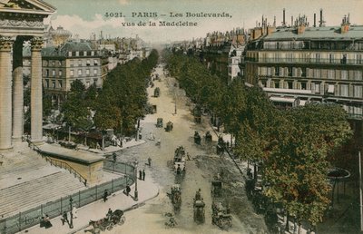 Párizs körútjai a Boulevard de la Madeleine felől nézve. 1913-ban feladott képeslap. alkotó: French Photographer