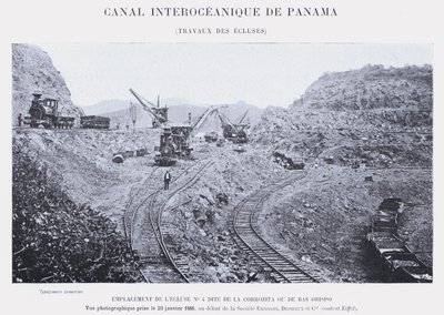 Panama óceánközi csatorna, zárművek (bw fotó) alkotó: French Photographer
