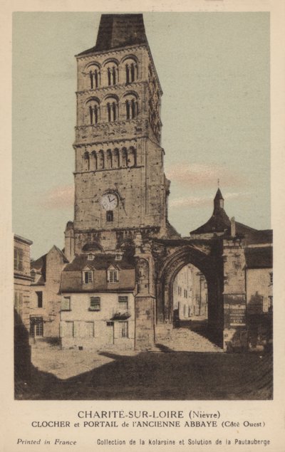 Charite Sur Loire, harangtorony és a régi apátság portálja alkotó: French Photographer