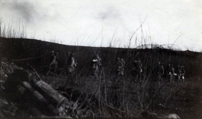 Első világháború (1914-1918): katonacsoport a Rocour-on (Saint Quentin) (Aisne) vonult fel alkotó: French Photographer