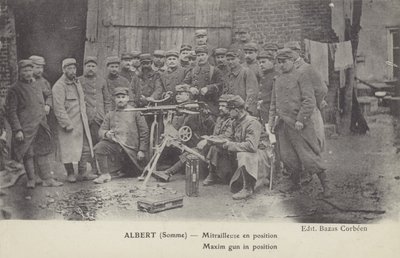 Maxim fegyver pozícióban, Albert, Somme, Első világháború (f/w fotó) alkotó: French Photographer