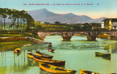 Saint-Jean-de-Luz, a vasúti híd és a Rhune (színes fénykép) alkotó: French Photographer