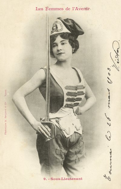 Alhadnagy, A Jövő Nője alkotó: French Photographer