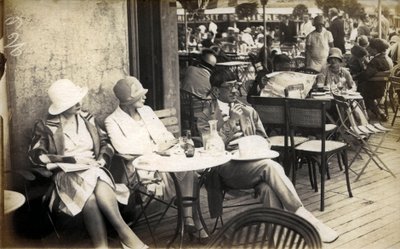 A művészek Párizsa a szép időben: Tsuguharu-Leonard Foujita festő alkotó: French Photographer
